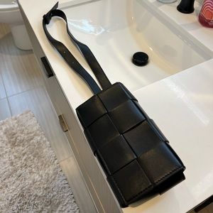 “Bottega” Cassette Bag